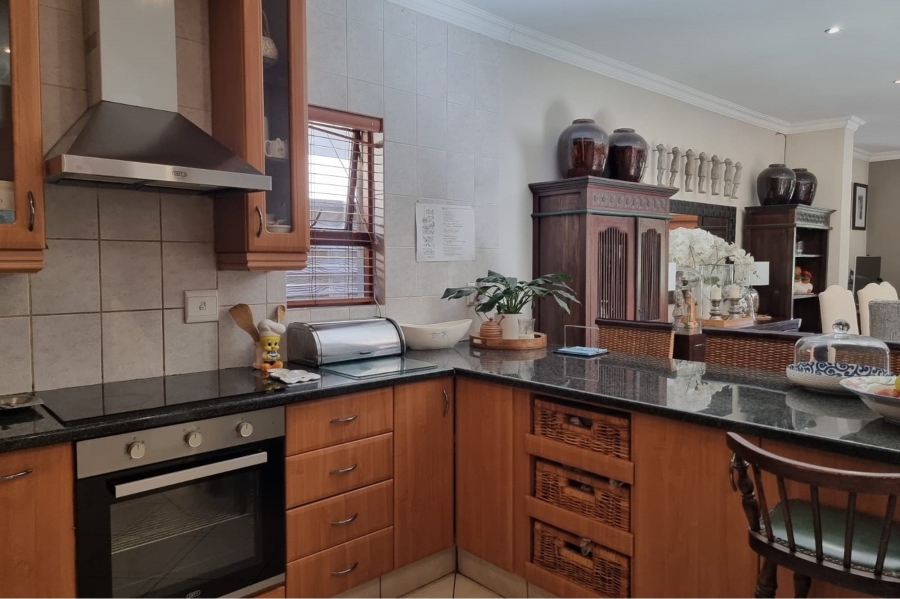 4 Bedroom Property for Sale in Pecanwood Estate North West